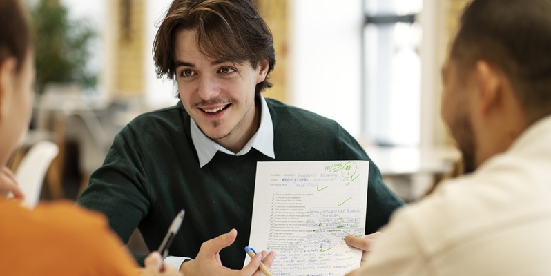 item.Title item.Thumbnail